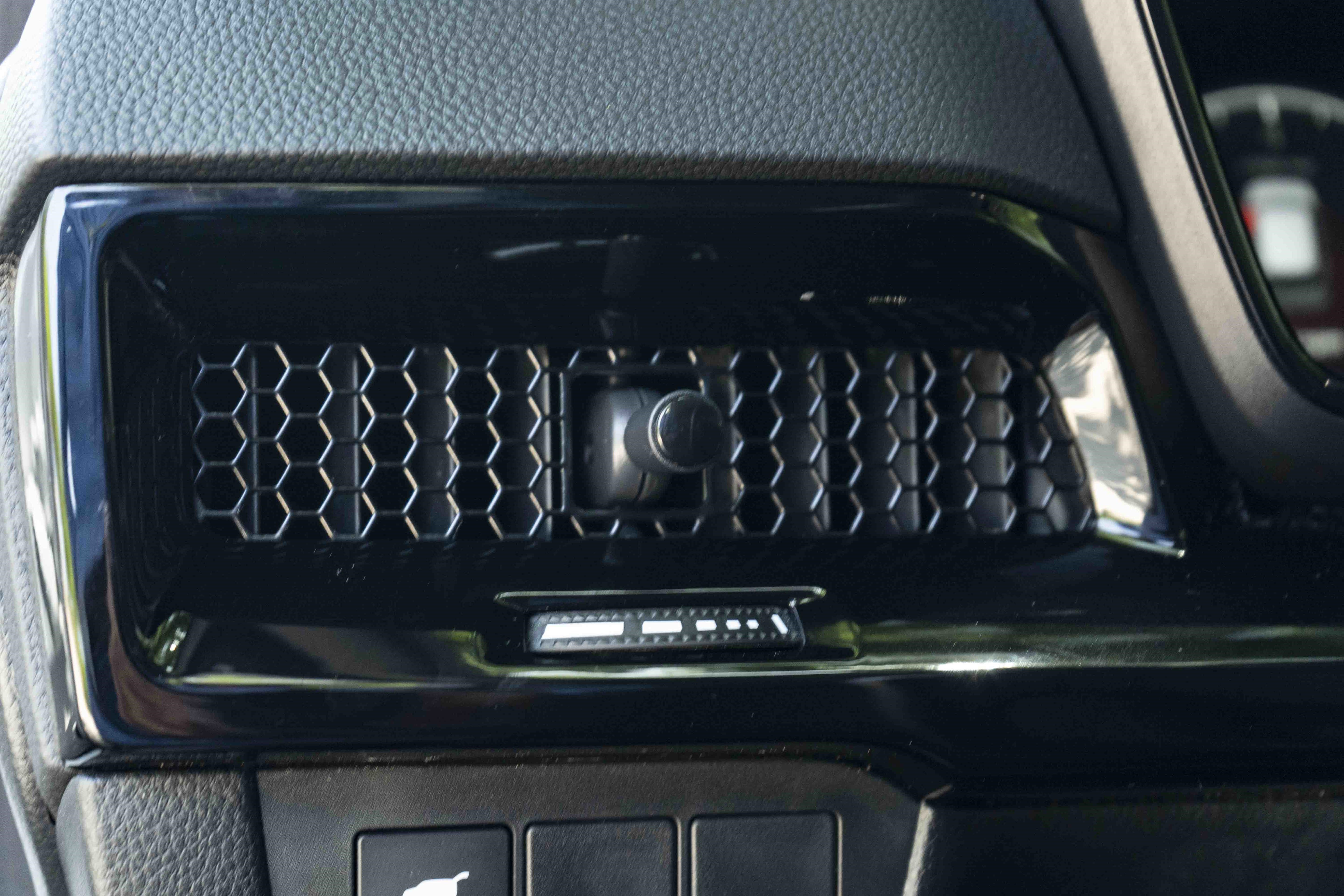 Used 2025 Honda CR-V EX-L image 39