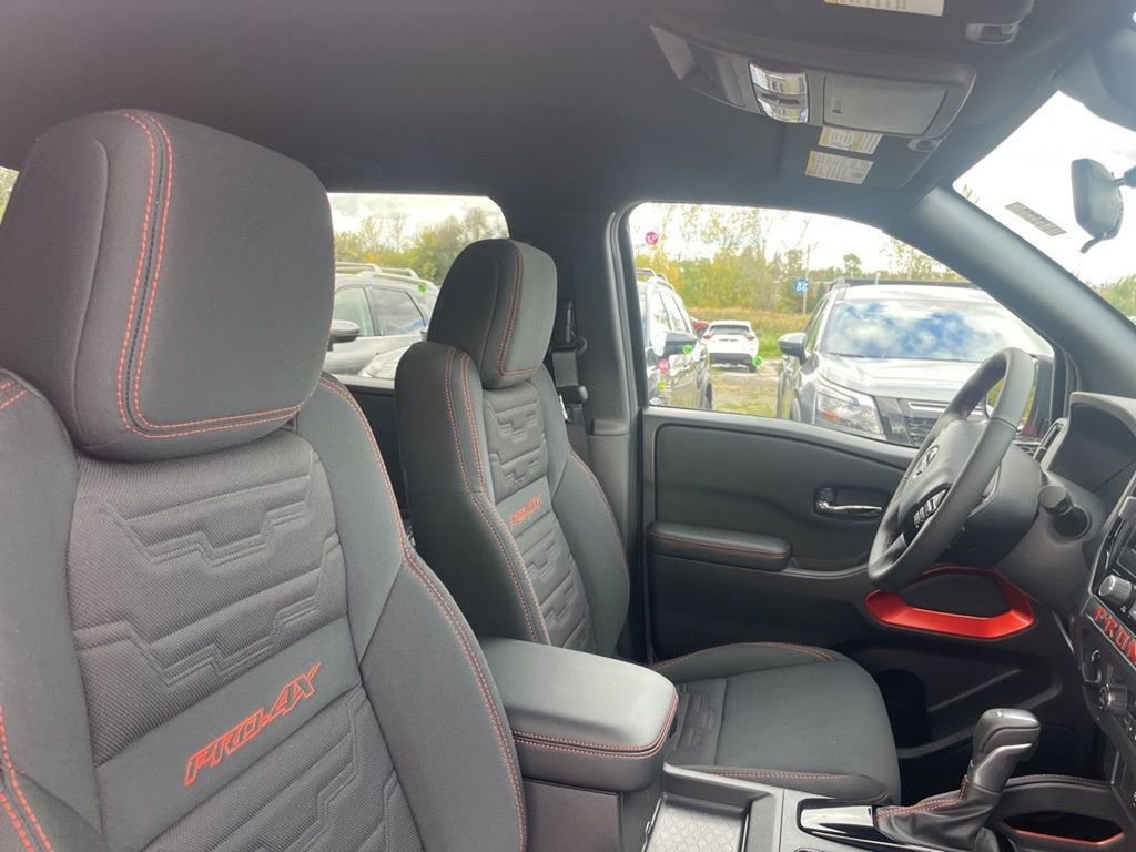 New 2025 Nissan Frontier PRO-4X image 18