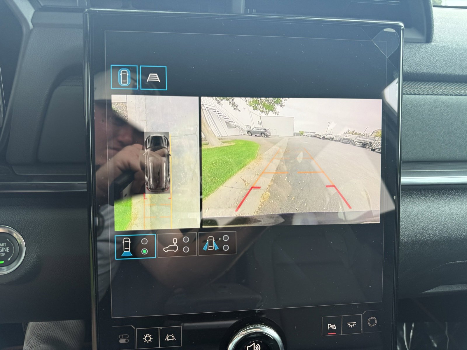 New 2026 GMC Terrain AT4 w/ Convenience Package III image 19