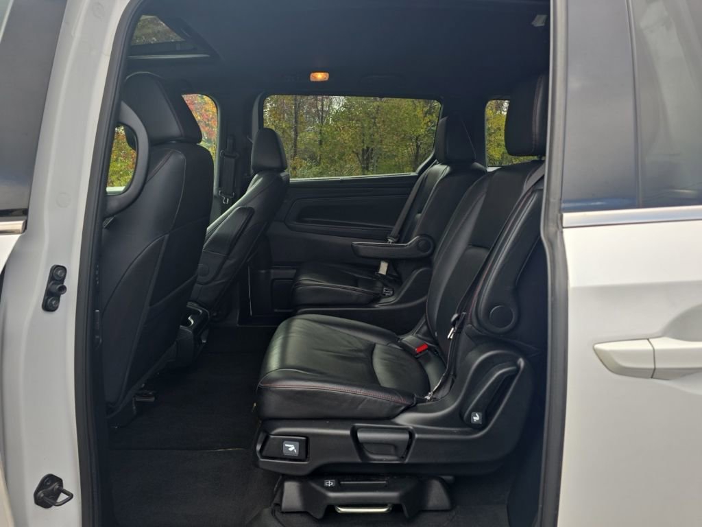 Used 2023 Honda Odyssey Sport image 35