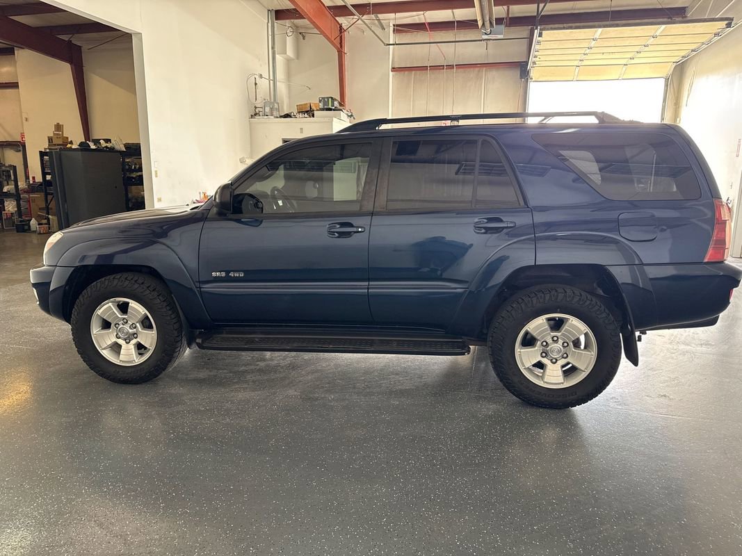 Used 2005 Toyota 4Runner SR5 w/ Preferred Accessory Pkg AWD/4WD image 7