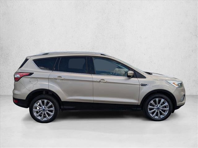 Used 2017 Ford Escape Titanium video 4