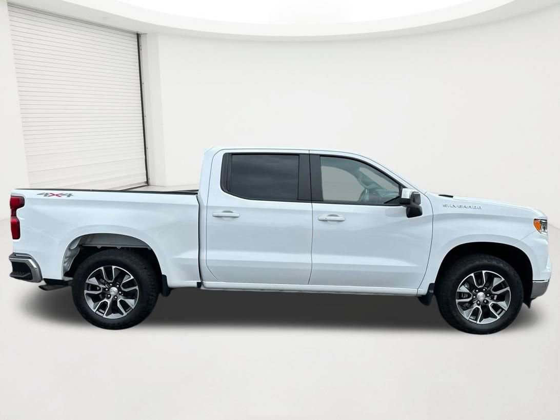 Certified 2022 Chevrolet Silverado 1500 LT AWD/4WD image 4