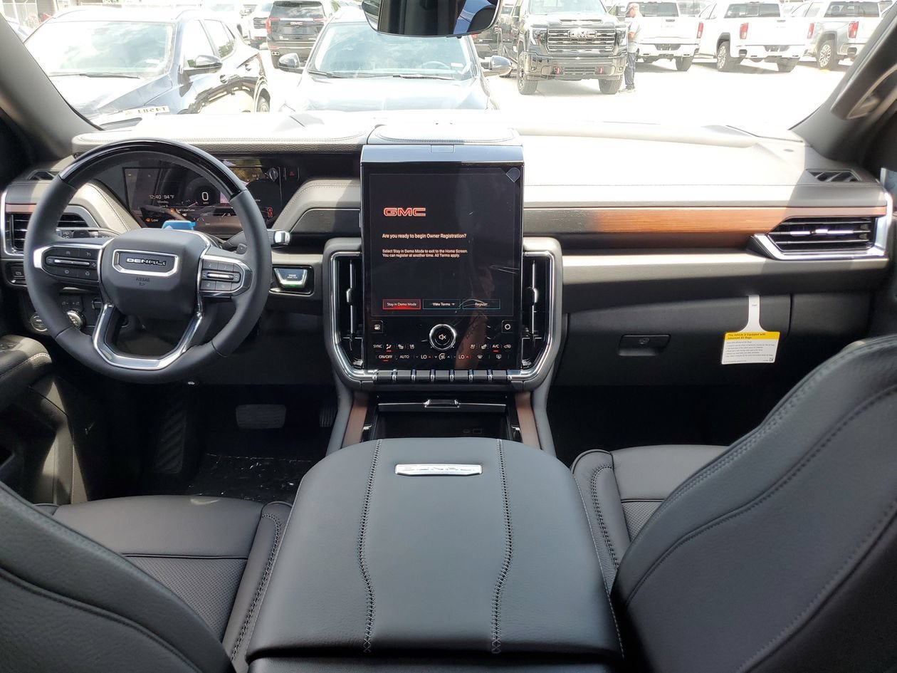 New 2026 GMC Yukon XL Denali w/ Denali Reserve Package AWD/4WD image 12