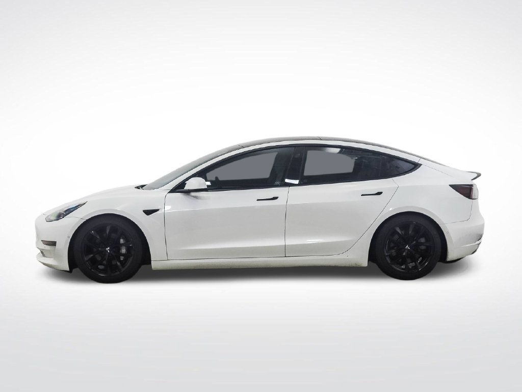 Used 2022 Tesla Model 3 Long Range AWD/4WD image 2