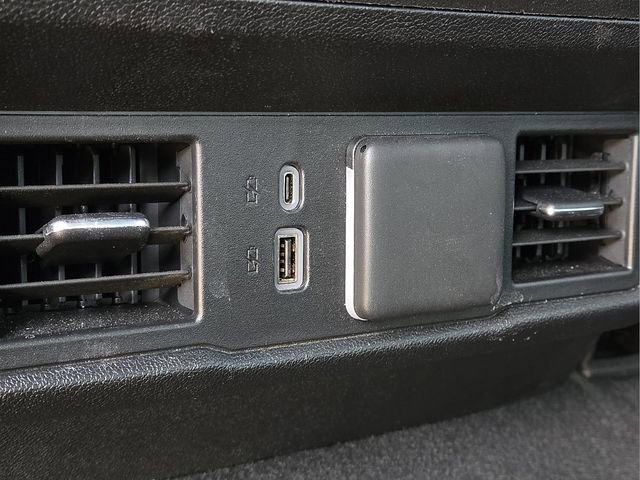 Used 2025 GMC Sierra 1500 SLT image 16