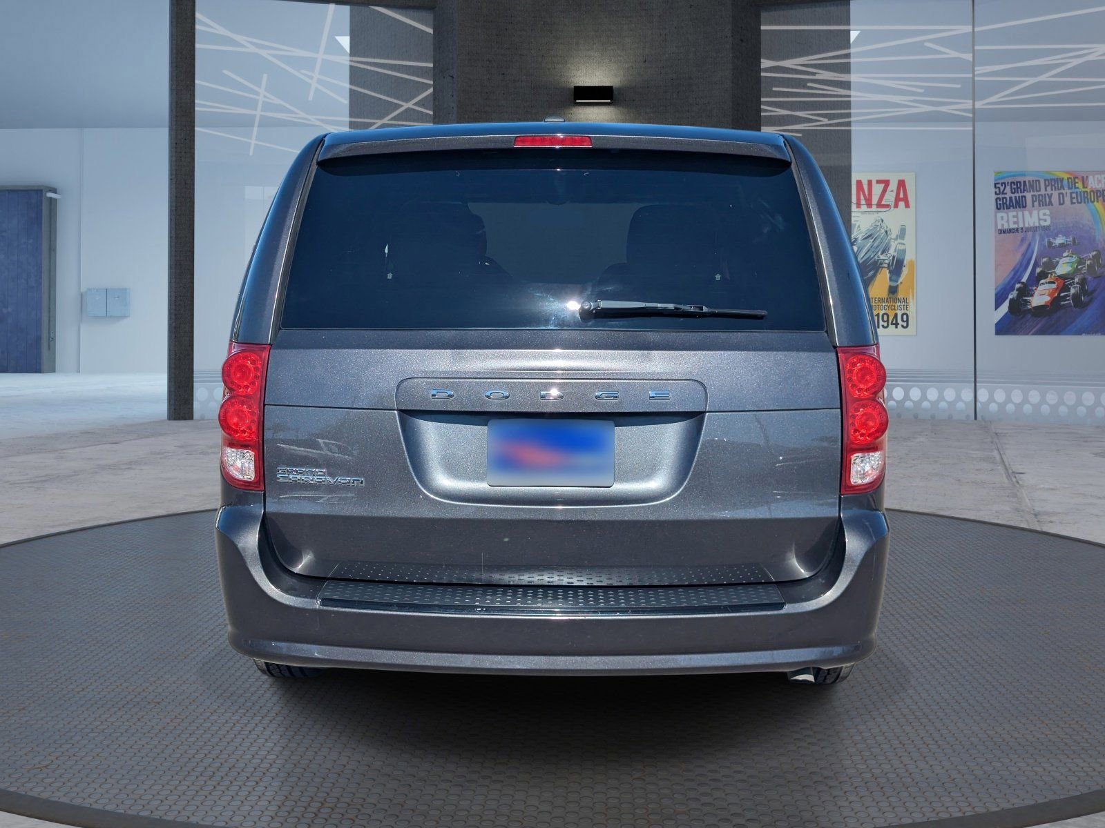Used 2016 Dodge Grand Caravan SE FWD image 5