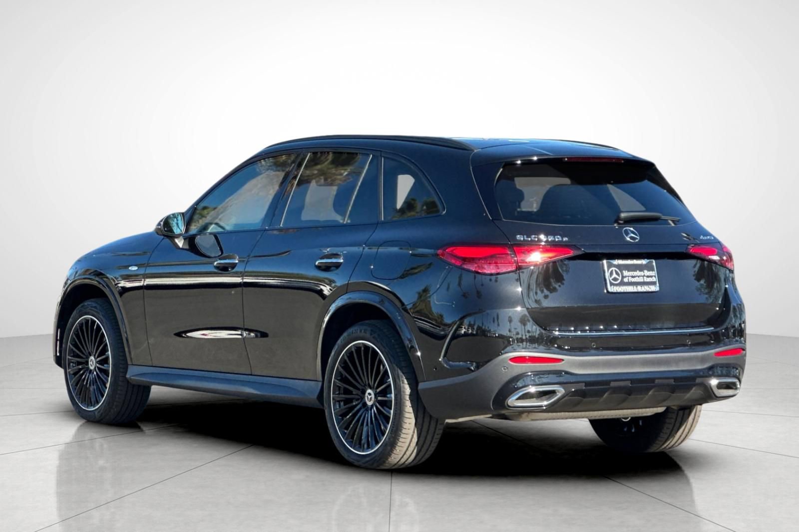 Used 2025 Mercedes-Benz GLC 350e 4MATIC image 14