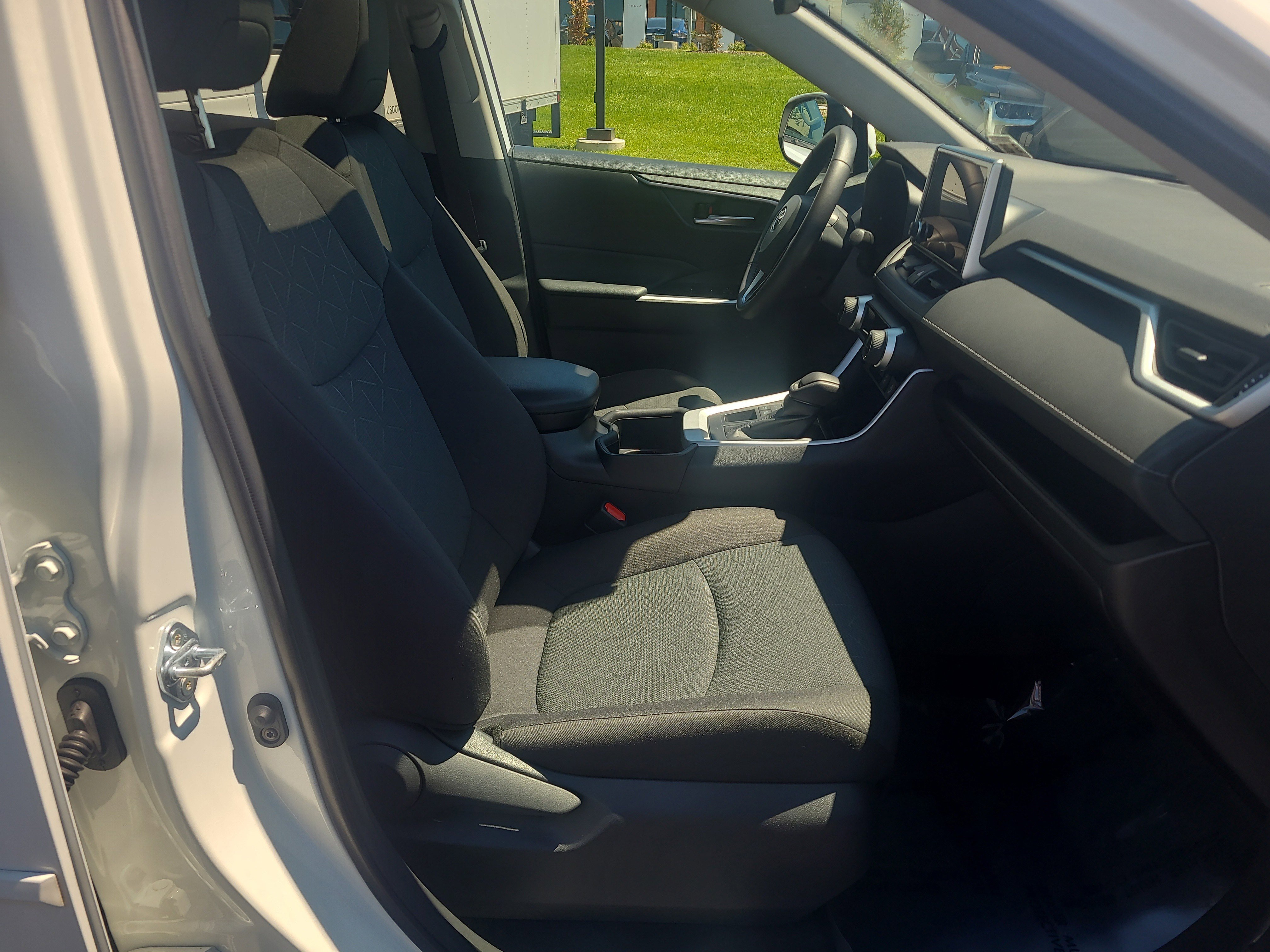 Certified 2023 Toyota RAV4 XLE w/ Convenience Package AWD/4WD image 17