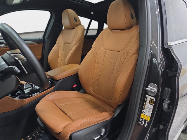 Used 2023 BMW X4 xDrive30i AWD/4WD image 14