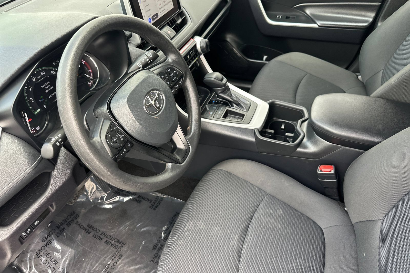 Used 2025 Toyota RAV4 LE FWD image 10