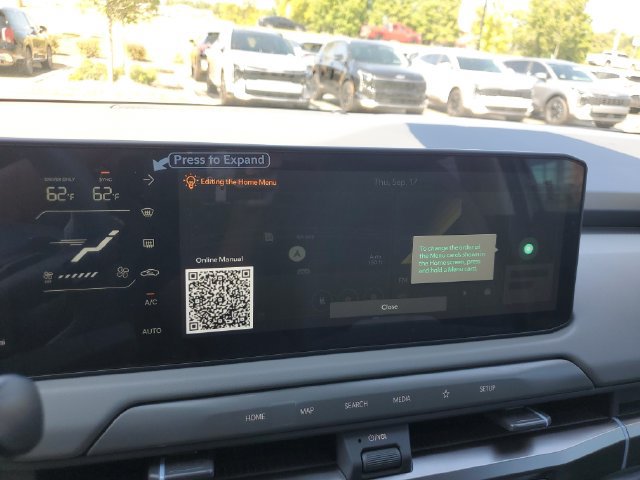 New 2027 Kia EV3 Wind FWD image 31