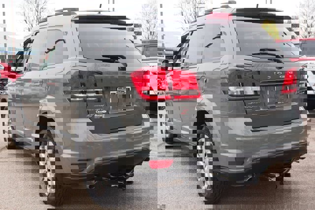 Used 2019 Dodge Journey SE image 5