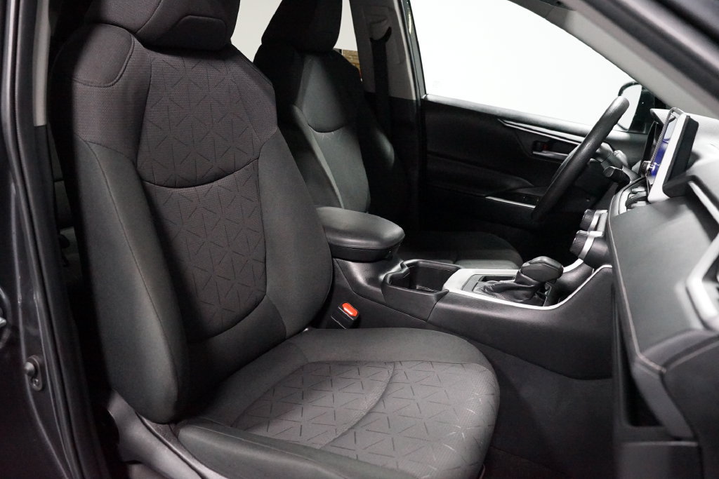 Certified 2024 Toyota RAV4 XLE FWD image 28