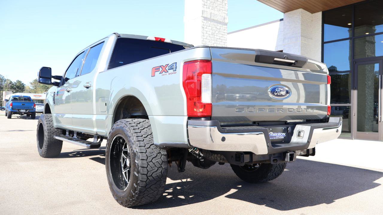 Used 2019 Ford F250 Lariat w/ Lariat Ultimate Package image 3