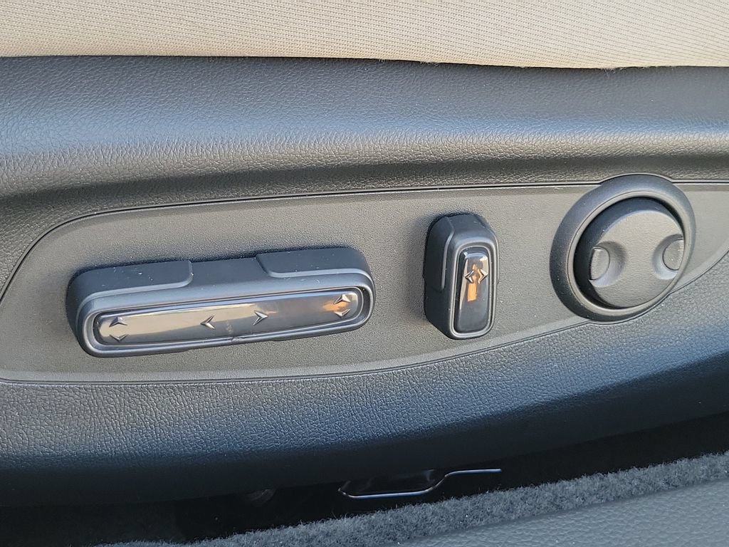 Certified 2024 Honda Accord EX image 20