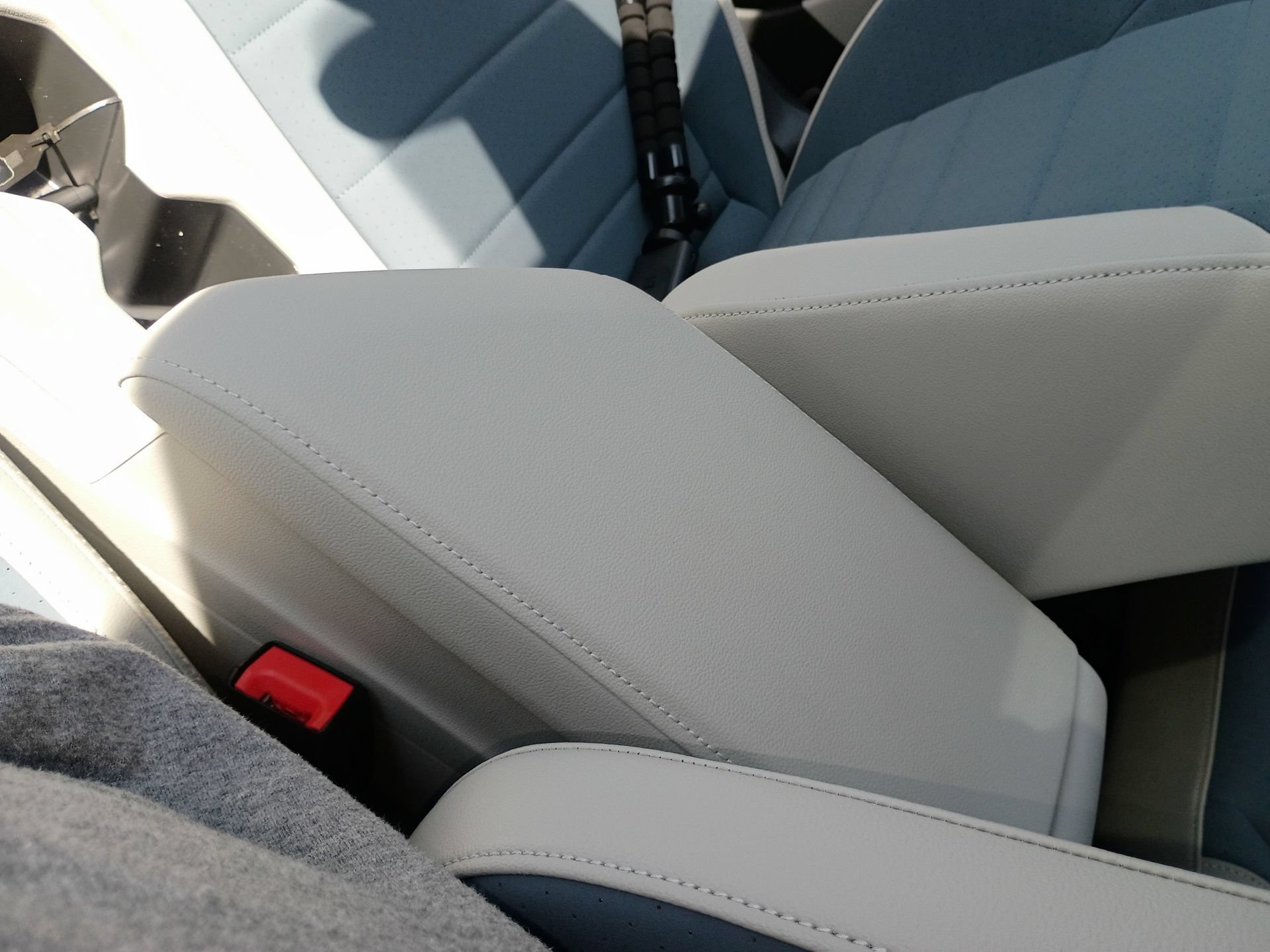 New 2026 Volkswagen Jetta SE FWD image 23