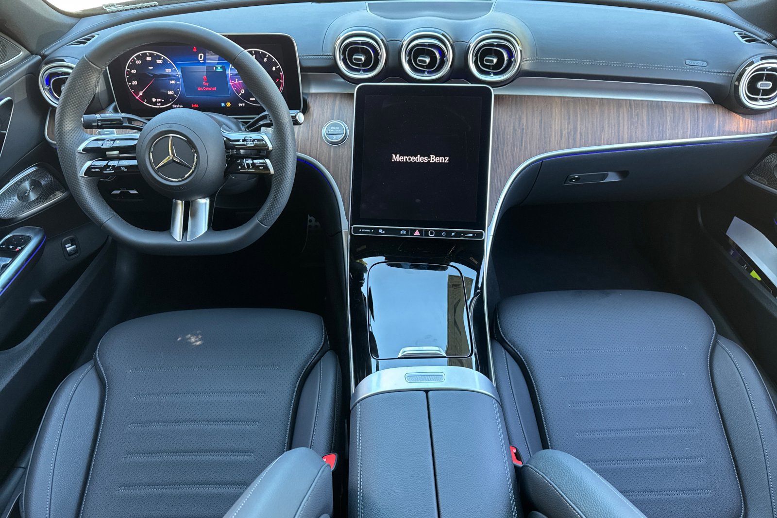 New 2025 Mercedes-Benz C 300 Sedan image 13