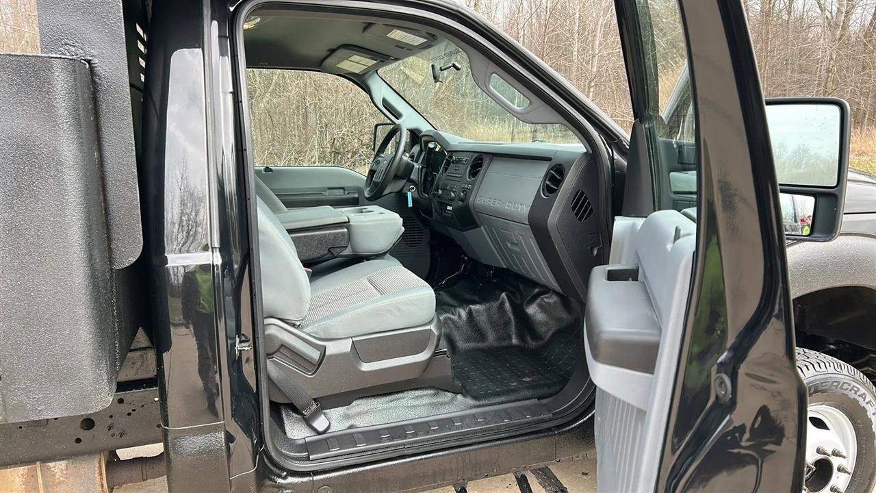 Used 2015 Ford F350 XL w/ Snow Plow Prep Package image 70