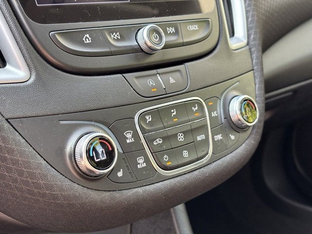 Used 2023 Chevrolet Malibu LT image 14