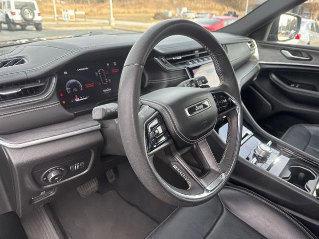 Used 2023 Jeep Grand Cherokee L Overland image 10