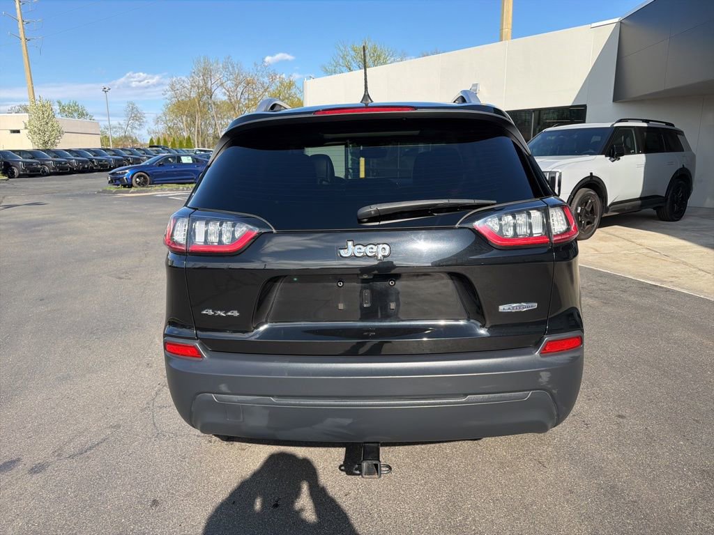 Used 2019 Jeep Cherokee Latitude Plus w/ Comfort/Convenience Group image 8