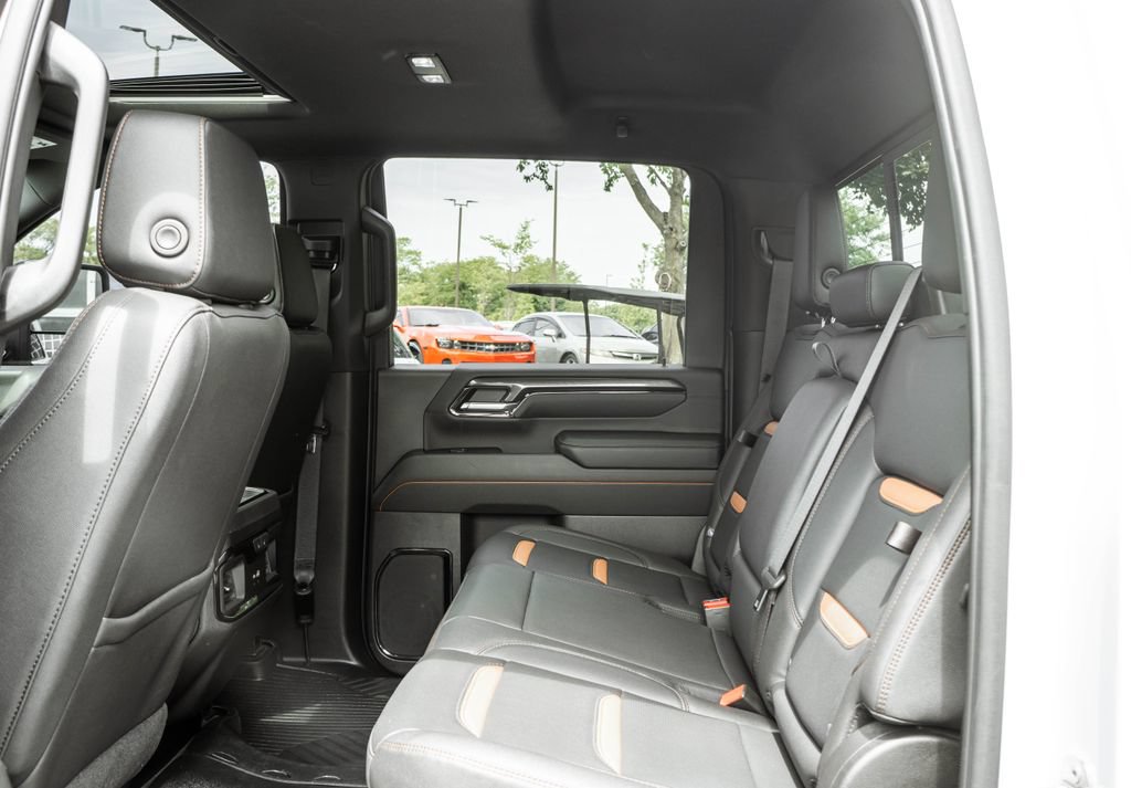 Used 2024 GMC Sierra 2500 AT4 w/ AT4 Preferred Package AWD/4WD image 26