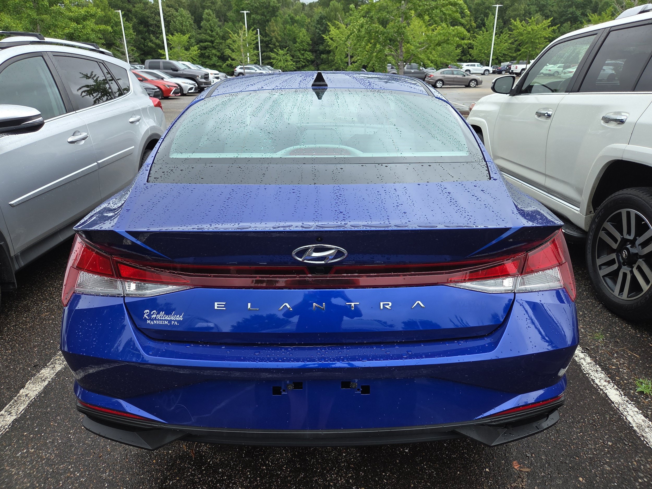Used 2023 Hyundai Elantra SEL w/ Convenience Package FWD image 4