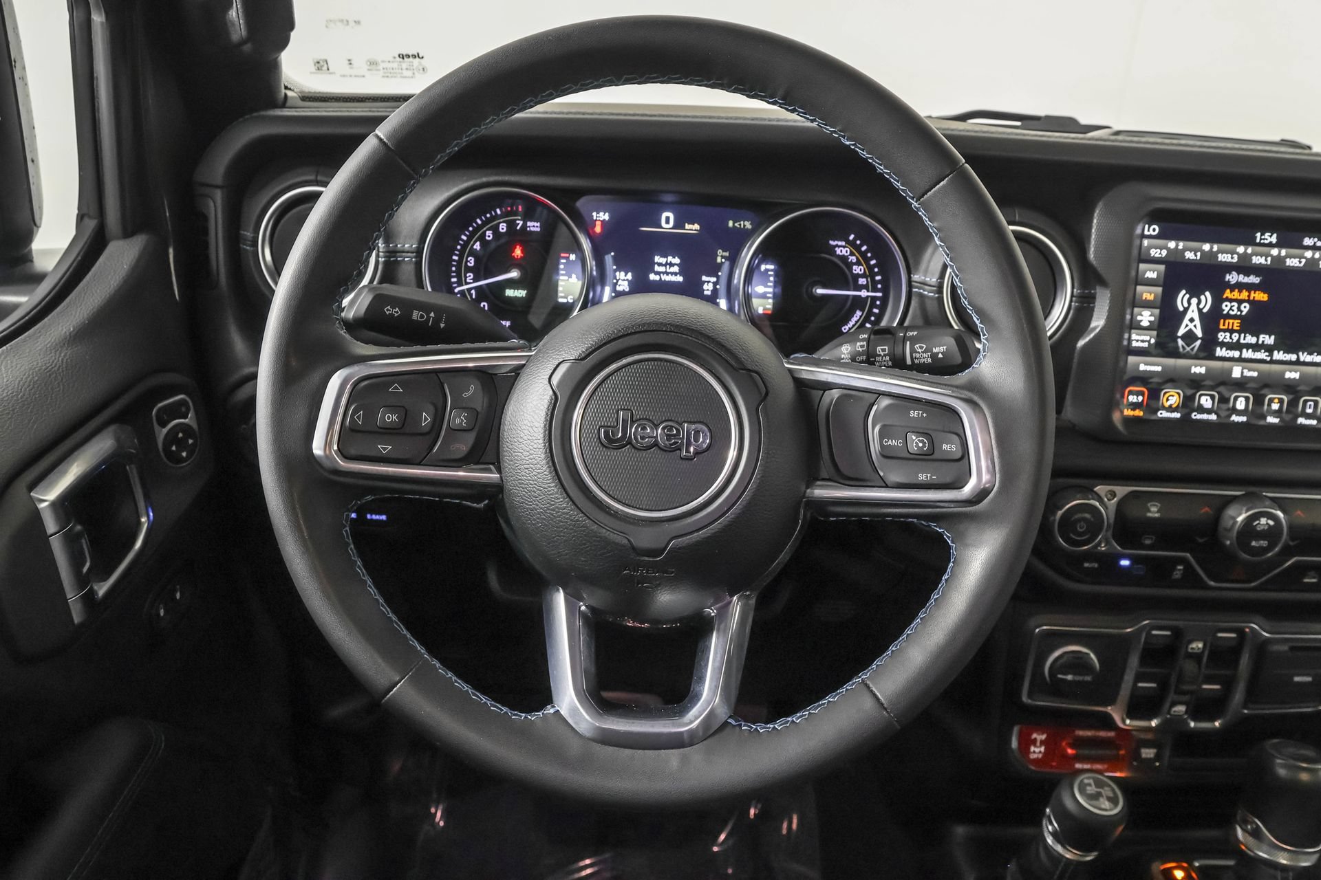 Used 2023 Jeep Wrangler Unlimited Rubicon 4xe AWD/4WD image 25