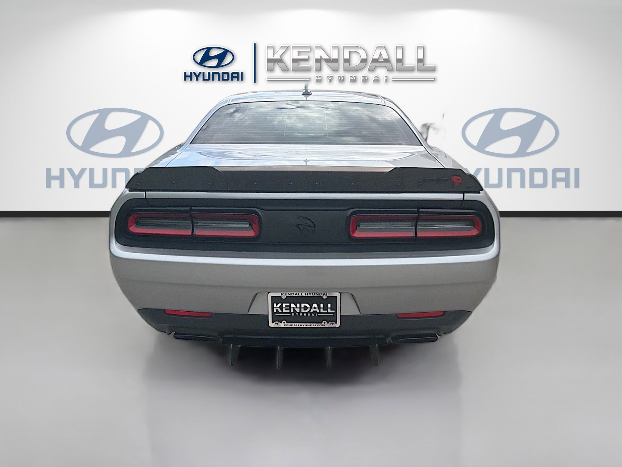 Used 2017 Dodge Challenger SRT Hellcat RWD image 5