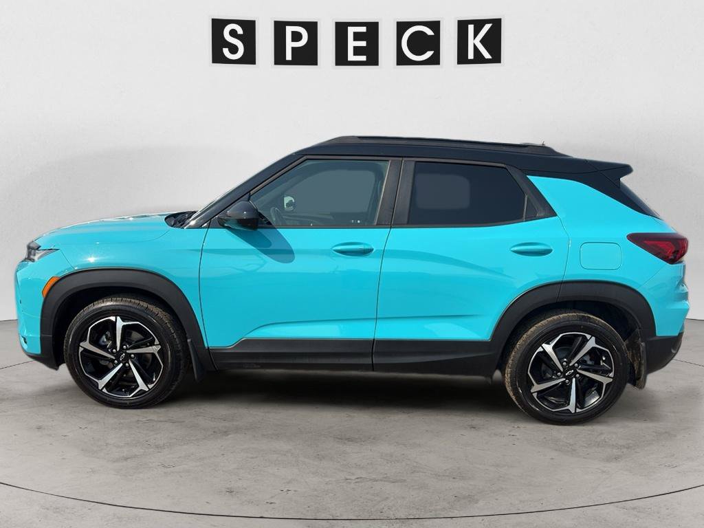 Used 2021 Chevrolet TrailBlazer RS w/ Sun and Liftgate Package AWD/4WD image 2