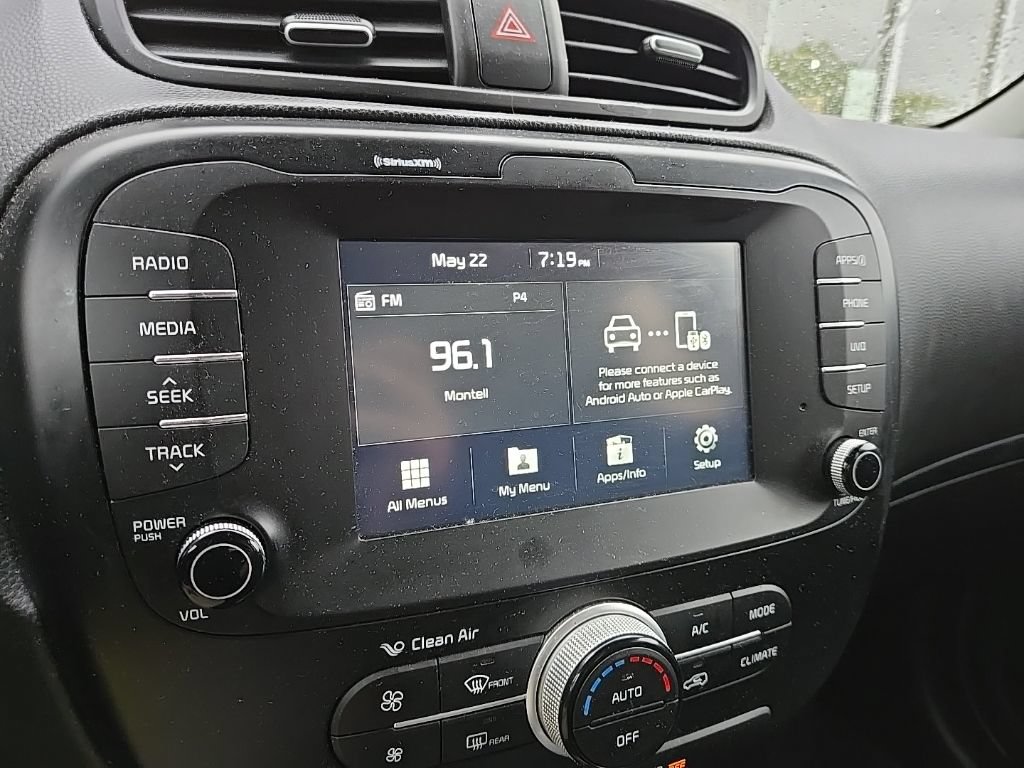 Used 2018 Kia Soul + FWD image 20