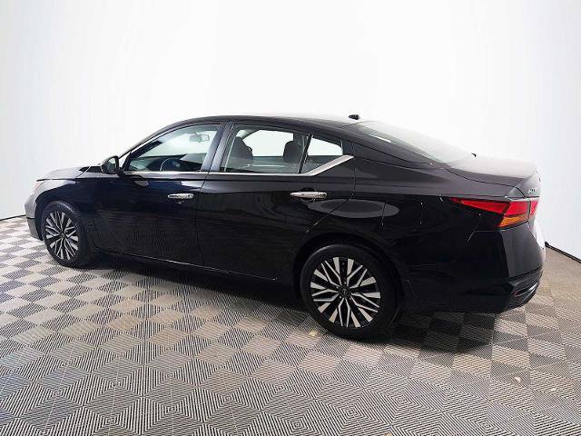 Certified 2023 Nissan Altima 2.5 SV w/ SV Premium Package AWD/4WD image 6