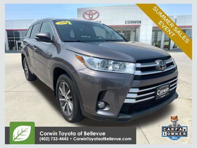 Used 2017 Toyota Highlander XLE w/ Protection Package #3 AWD/4WD image 1