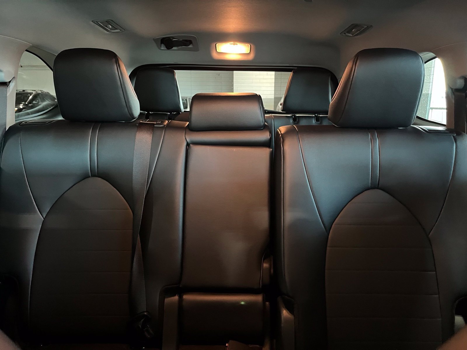 Used 2025 Toyota Highlander XLE FWD image 20