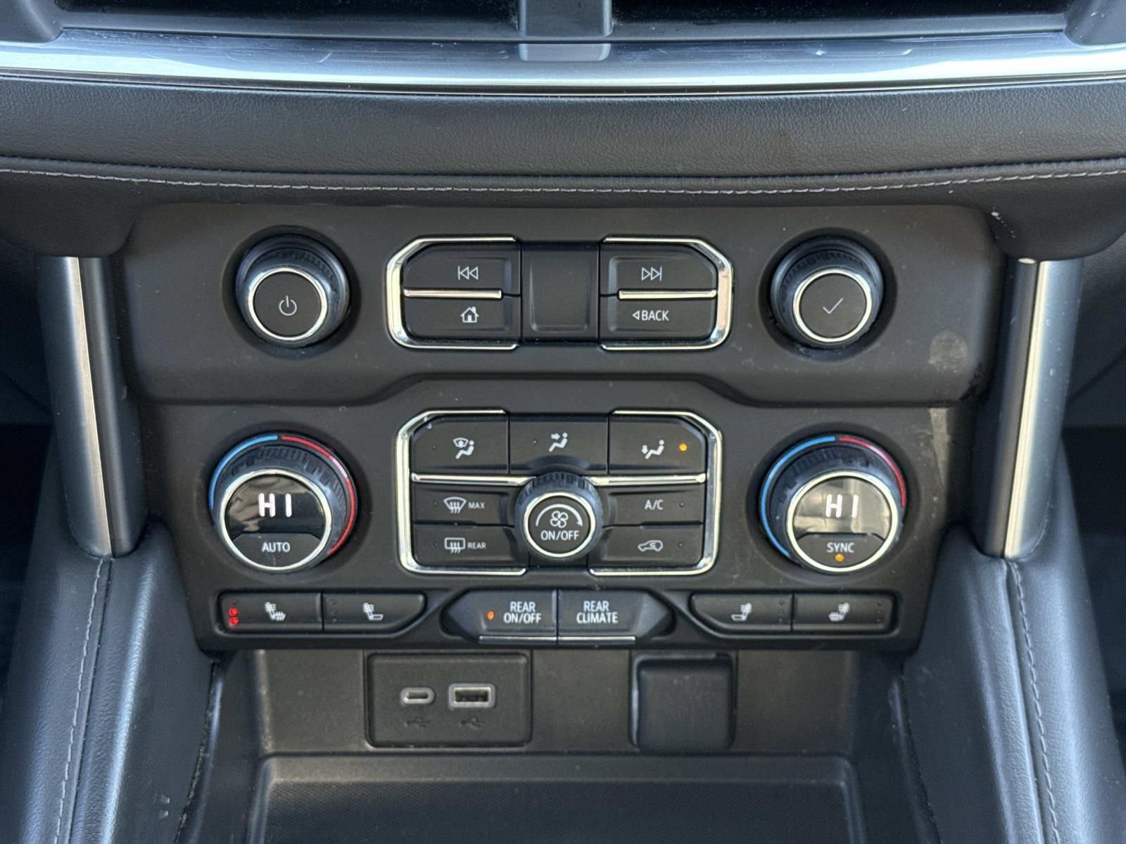 Used 2023 Chevrolet Suburban LT image 11