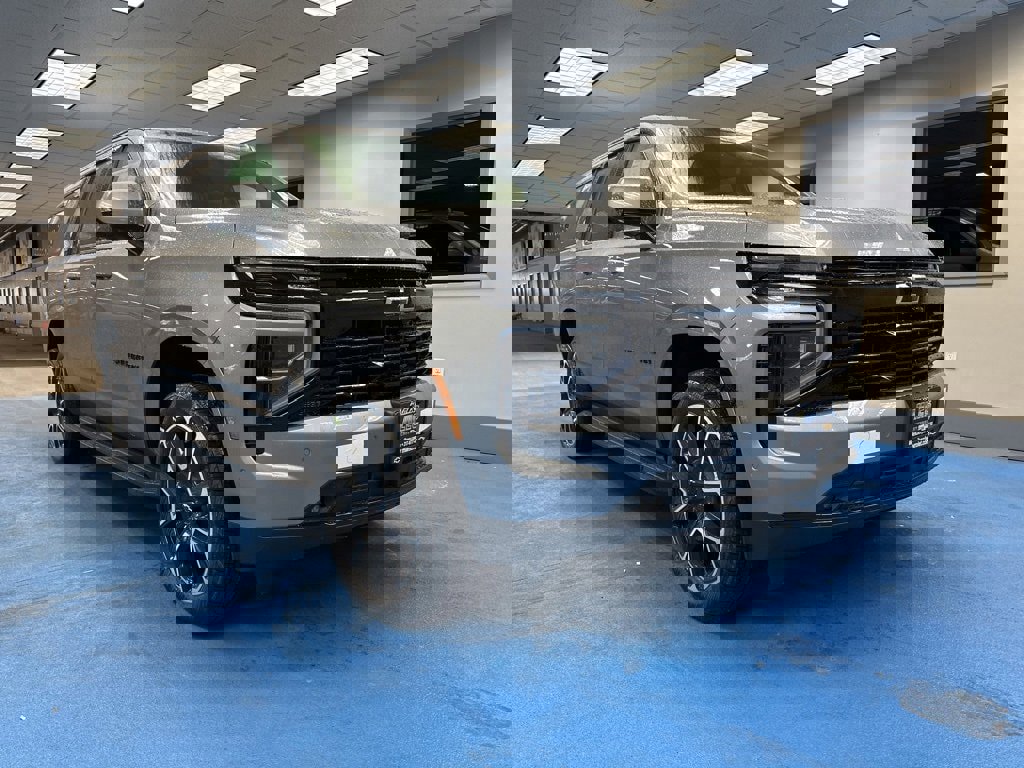 New 2026 Chevrolet Suburban RST w/ Comfort Package