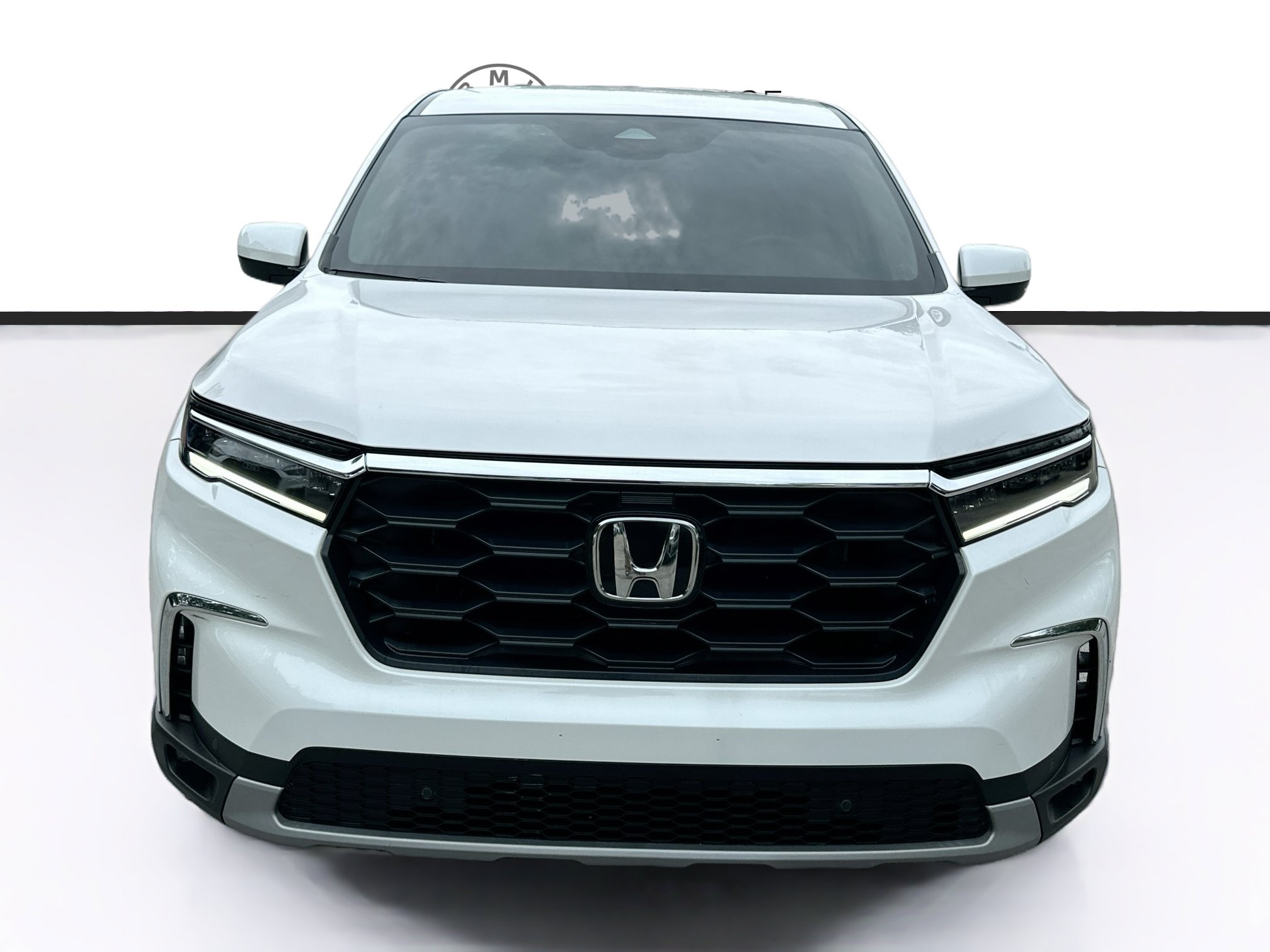 Used 2025 Honda Pilot EX-L image 2