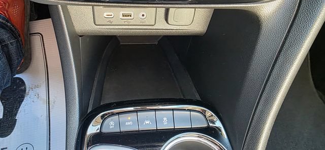 Used 2021 Buick Encore GX Select w/ Advanced Technology Package AWD/4WD image 23