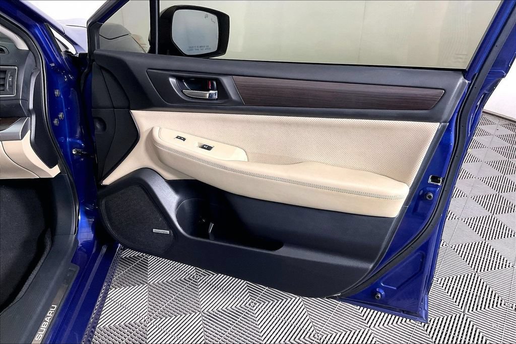 Used 2017 Subaru Legacy 2.5i Limited AWD/4WD image 23