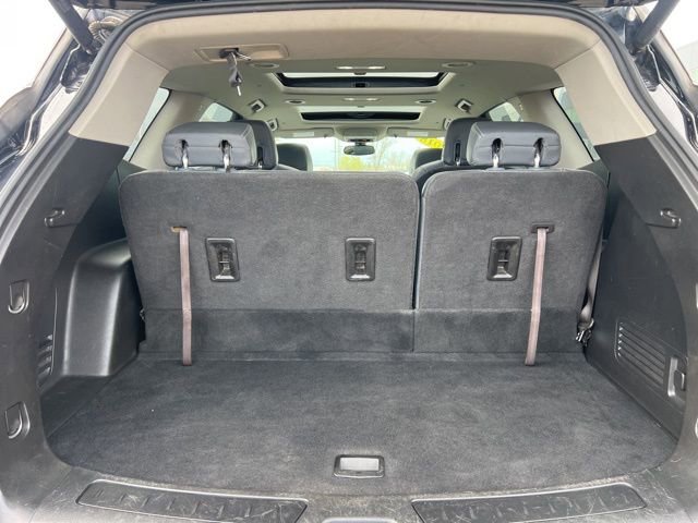 Used 2018 Buick Enclave Essence AWD/4WD image 16