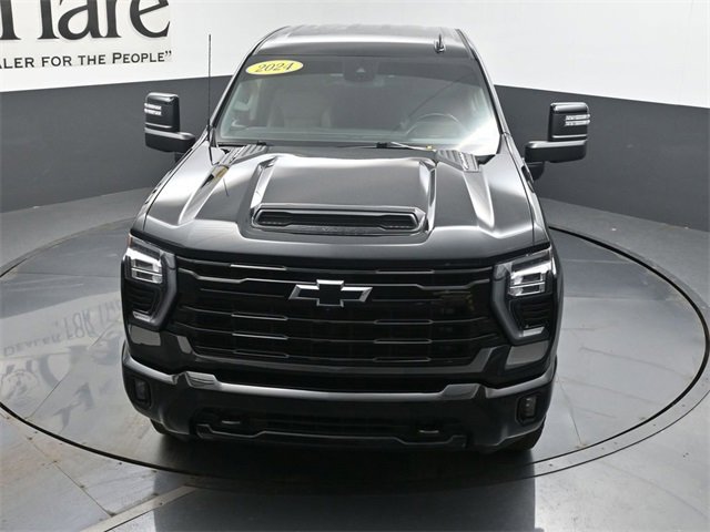 Used 2024 Chevrolet Silverado 2500 LTZ w/ LTZ Plus Package image 45