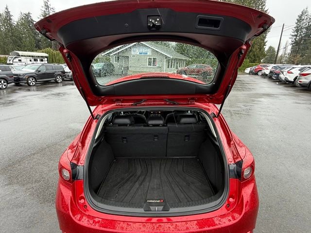 Used 2018 MAZDA MAZDA3 Grand Touring w/ Premium Equipment Package image 32