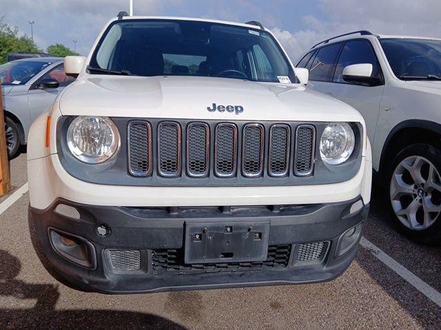 Used 2017 Jeep Renegade Latitude FWD image 3
