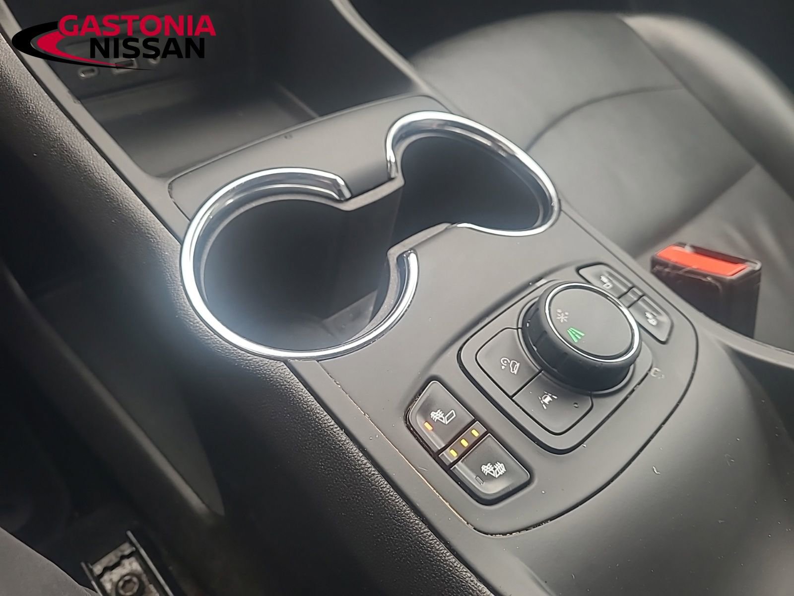 Used 2024 GMC Terrain SLT image 47