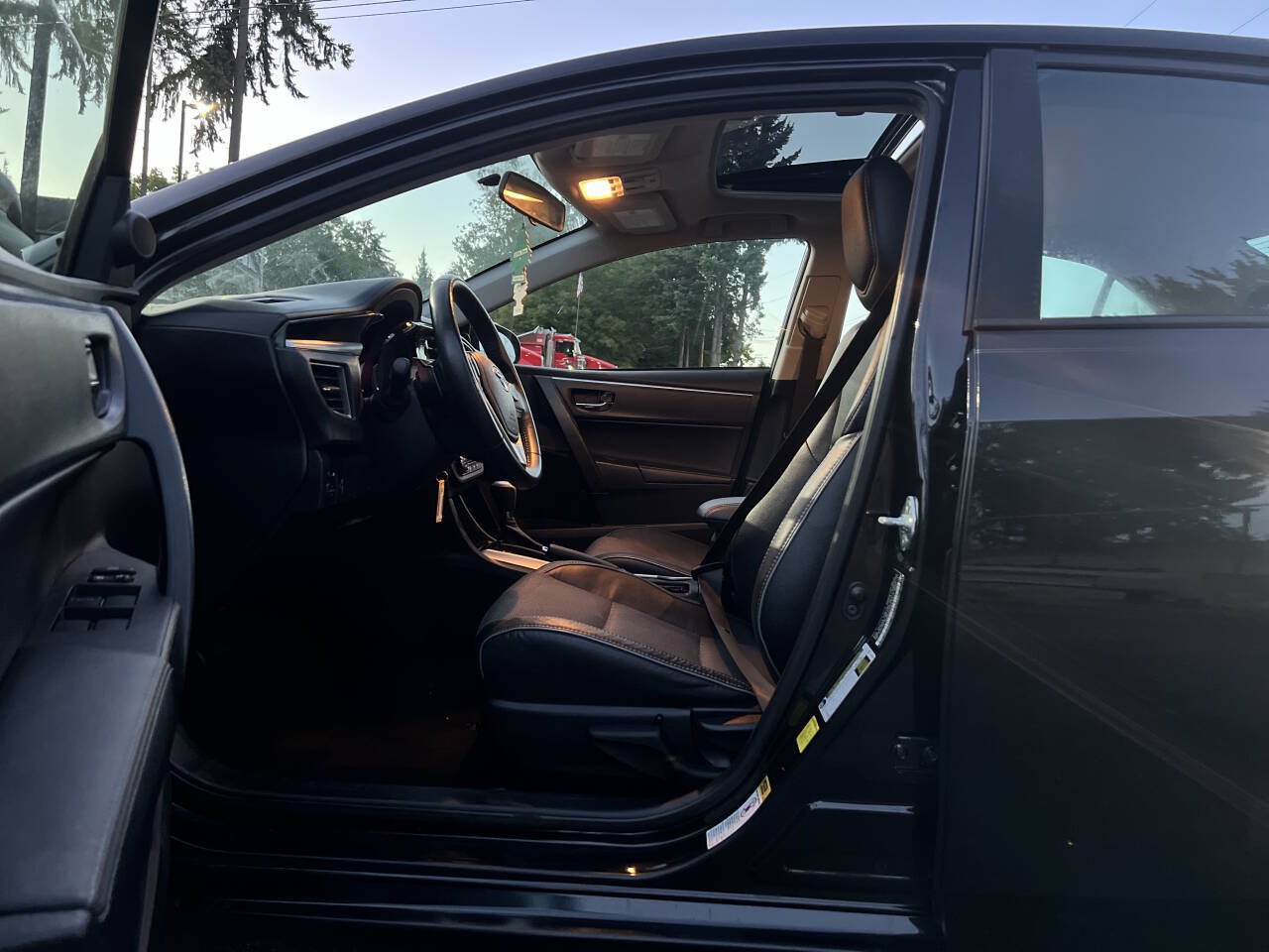 Used 2015 Toyota Corolla S FWD image 10