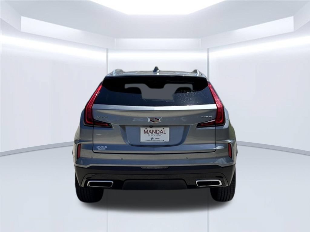 Used 2025 Cadillac XT4 Premium Luxury FWD image 6