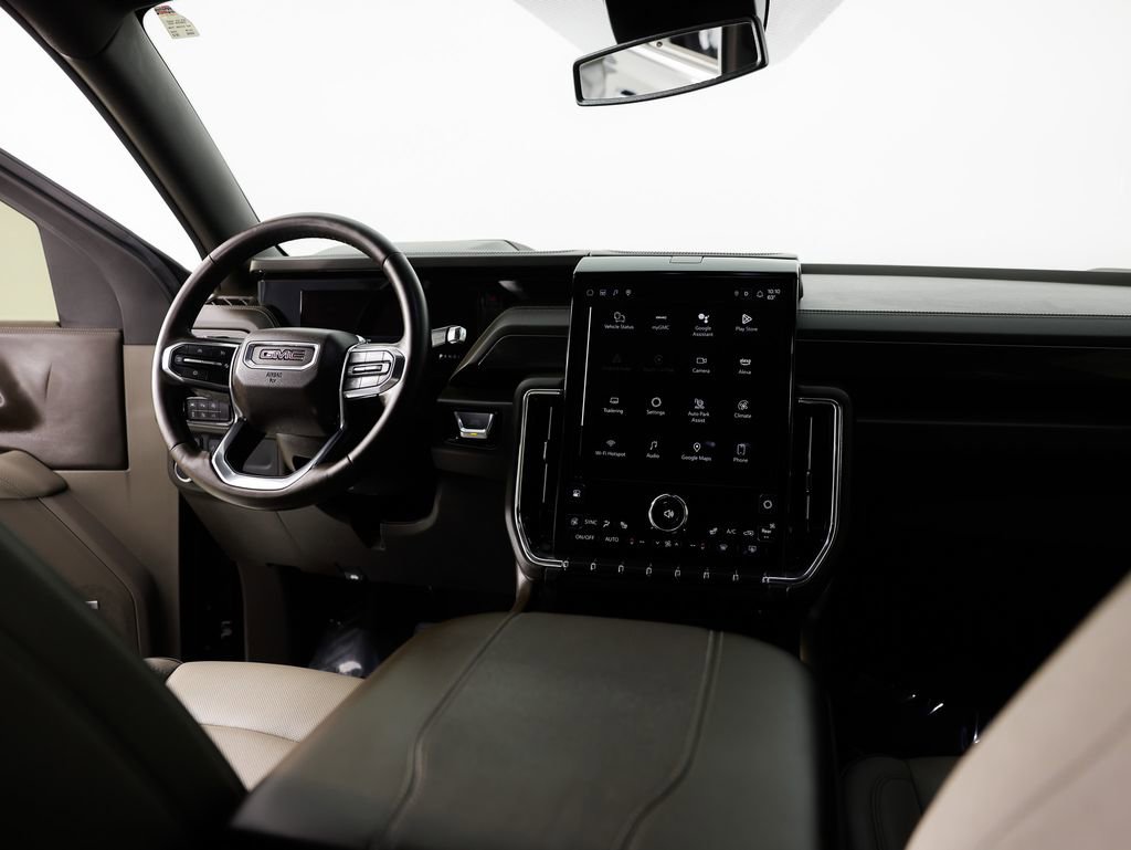 Used 2025 GMC Yukon XL Elevation image 26