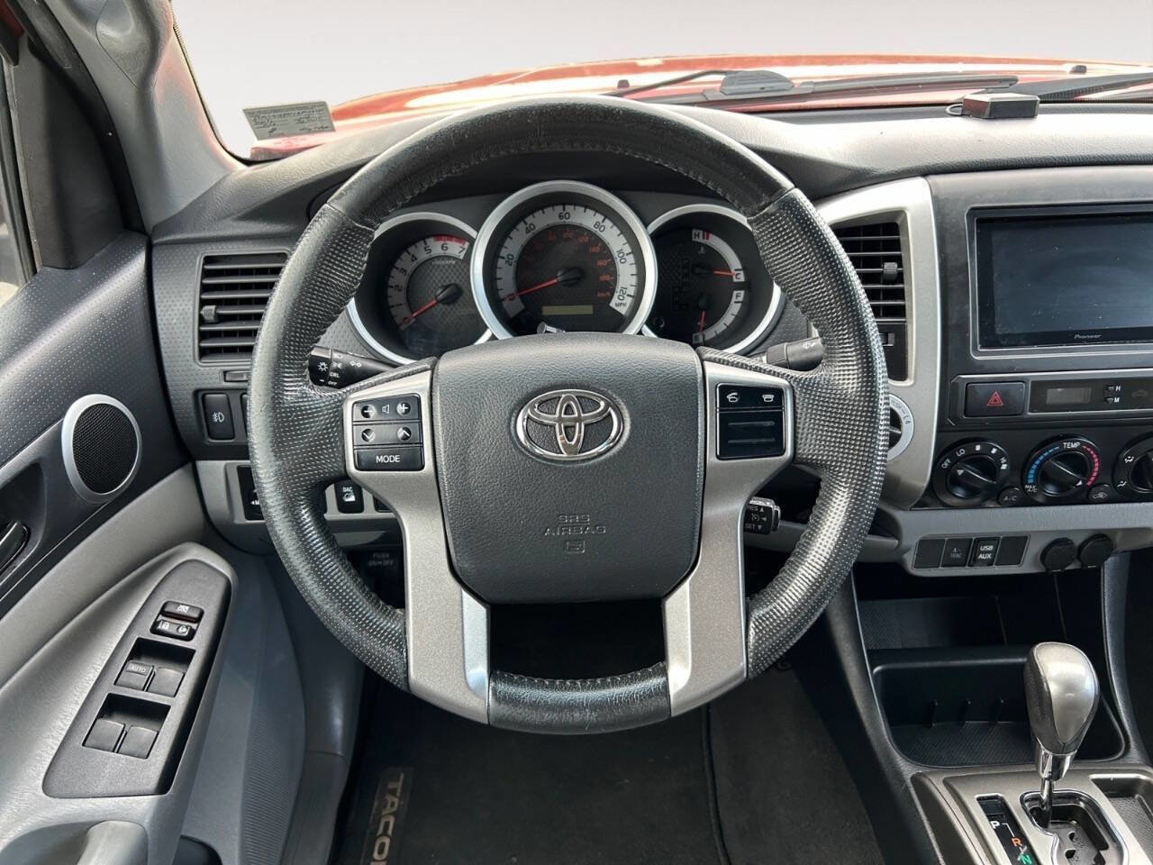 Used 2013 Toyota Tacoma 4x4 Double Cab w/ TRD Off-Road Pkg image 13