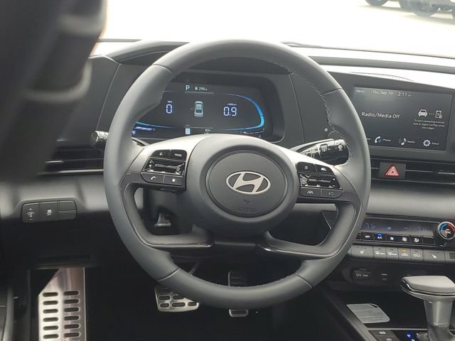 New 2026 Hyundai Elantra SEL Sport FWD image 11